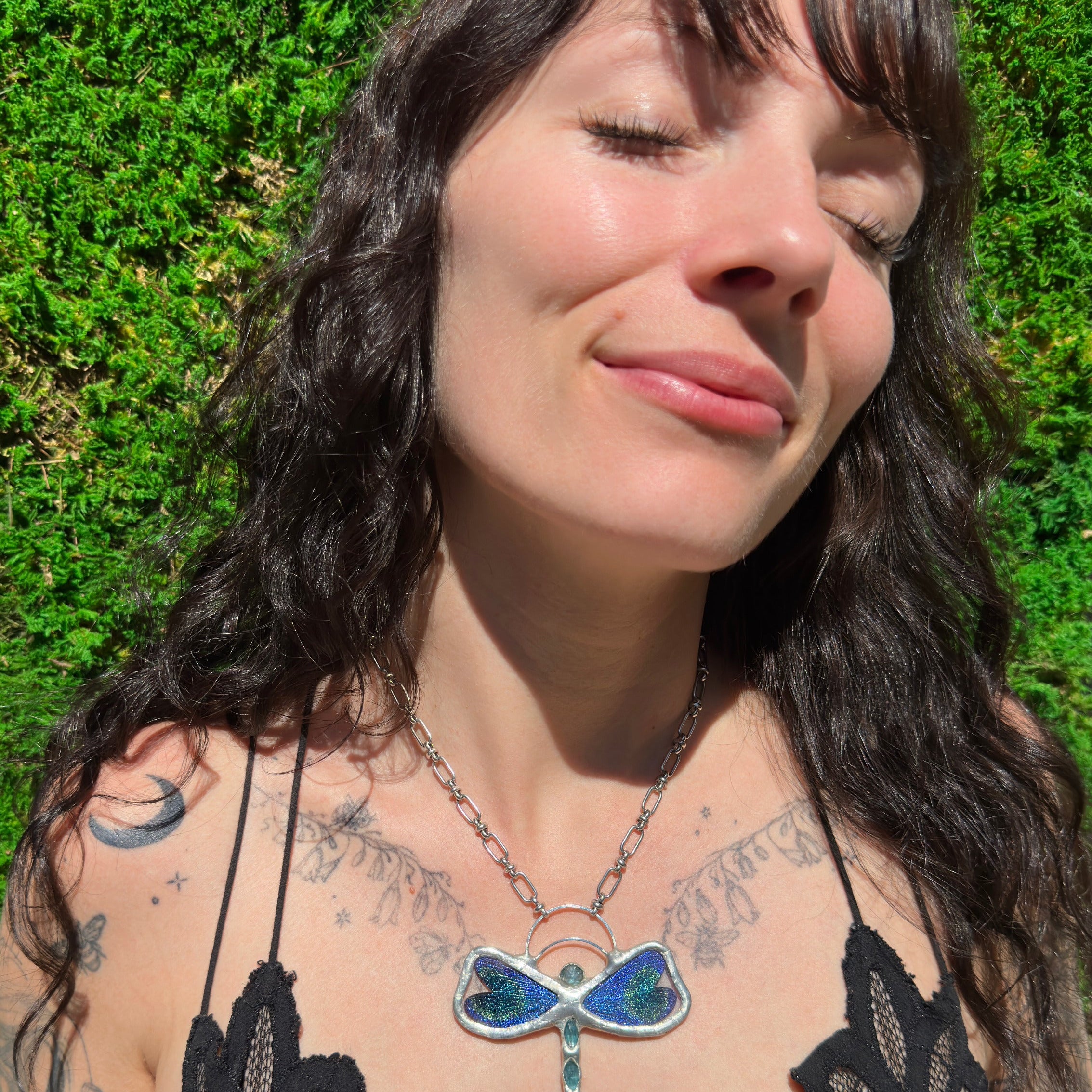 Dragonfly Symbolism in Jewelry: What Does a Dragonfly Represent?